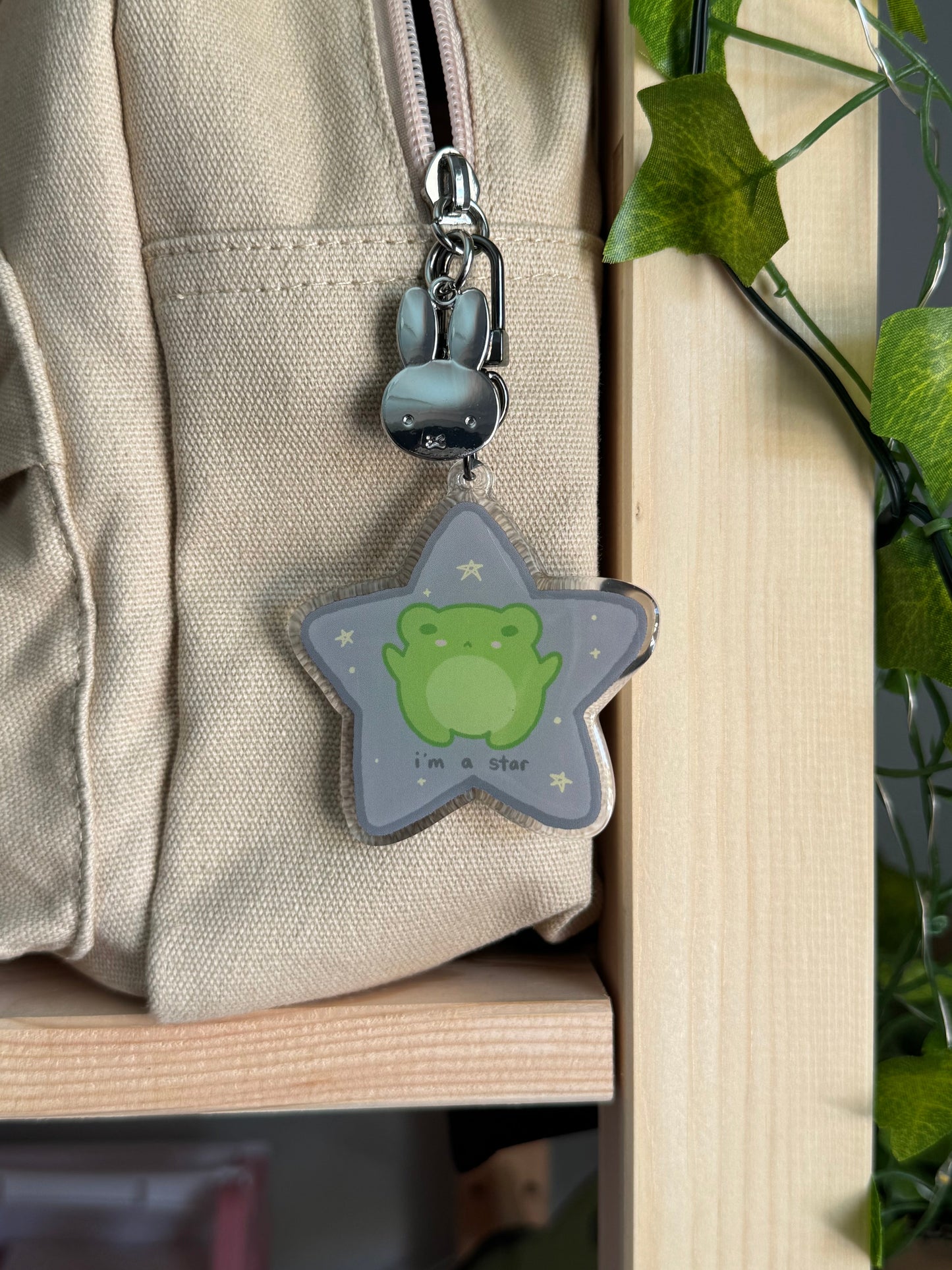 Grey I'm A Star Keychain